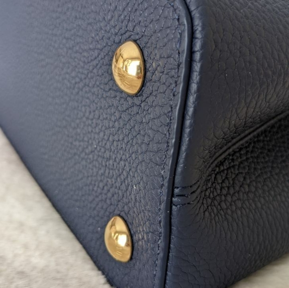 * SOLD *  Louis Vuitton Capucines MM - retail $9800 - new - Picture 13 of 14
